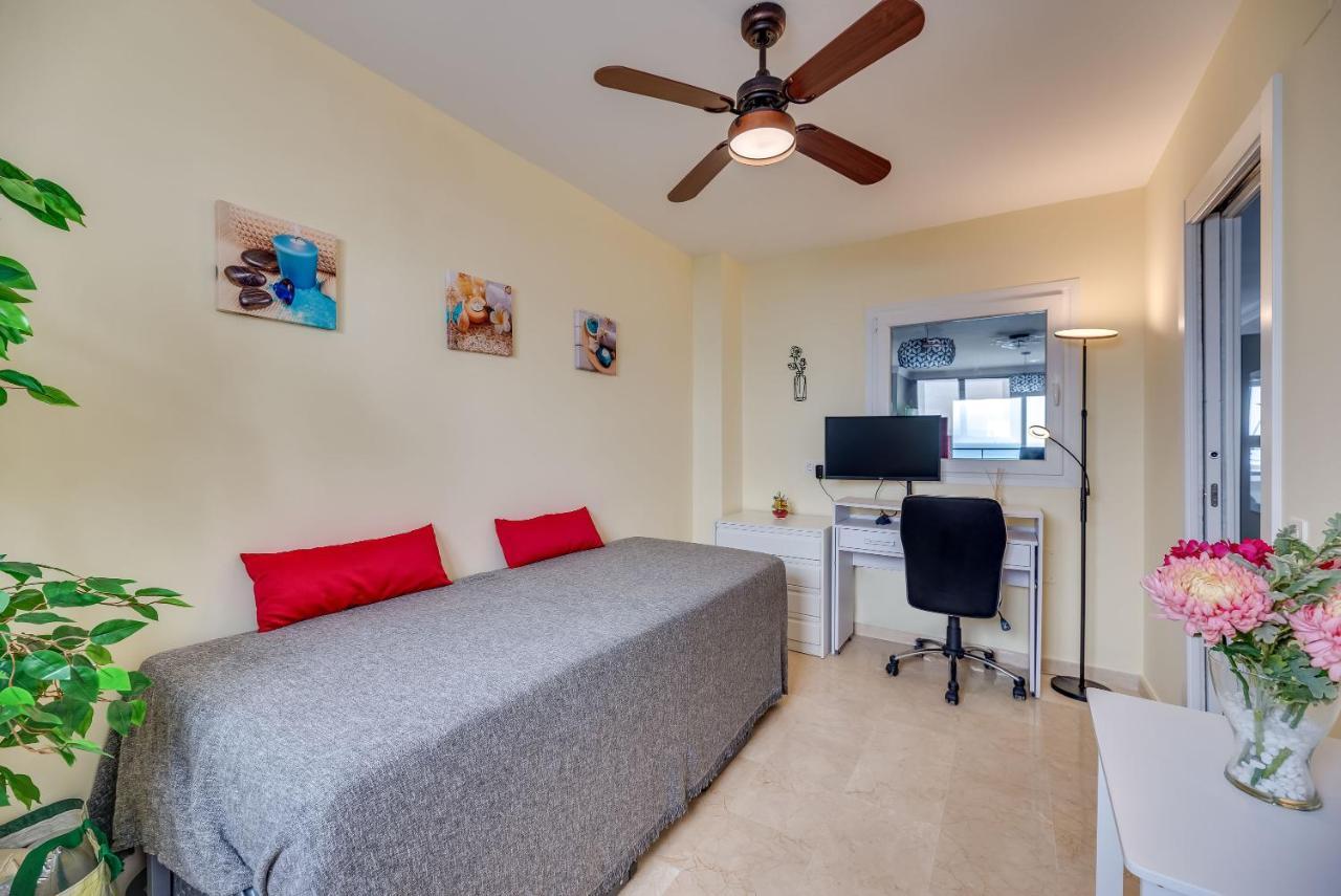 Beach Apartment Марбелья Екстер'єр фото